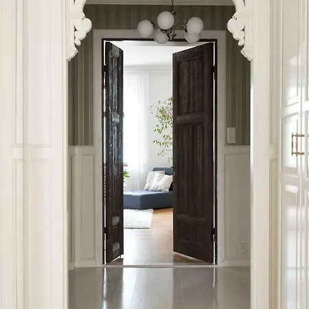 Lovely 113m2 In Design District Apartment *