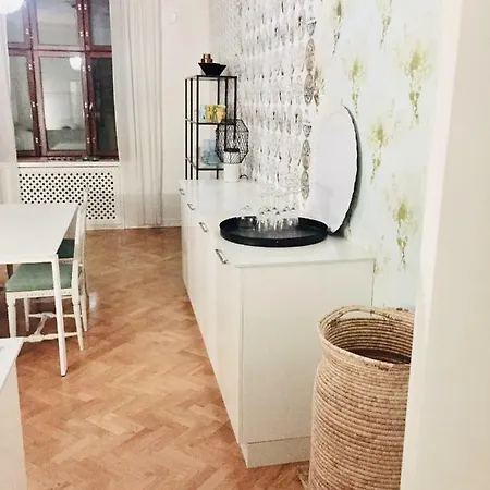 Huoneisto Lovely 113m2 In Design District *